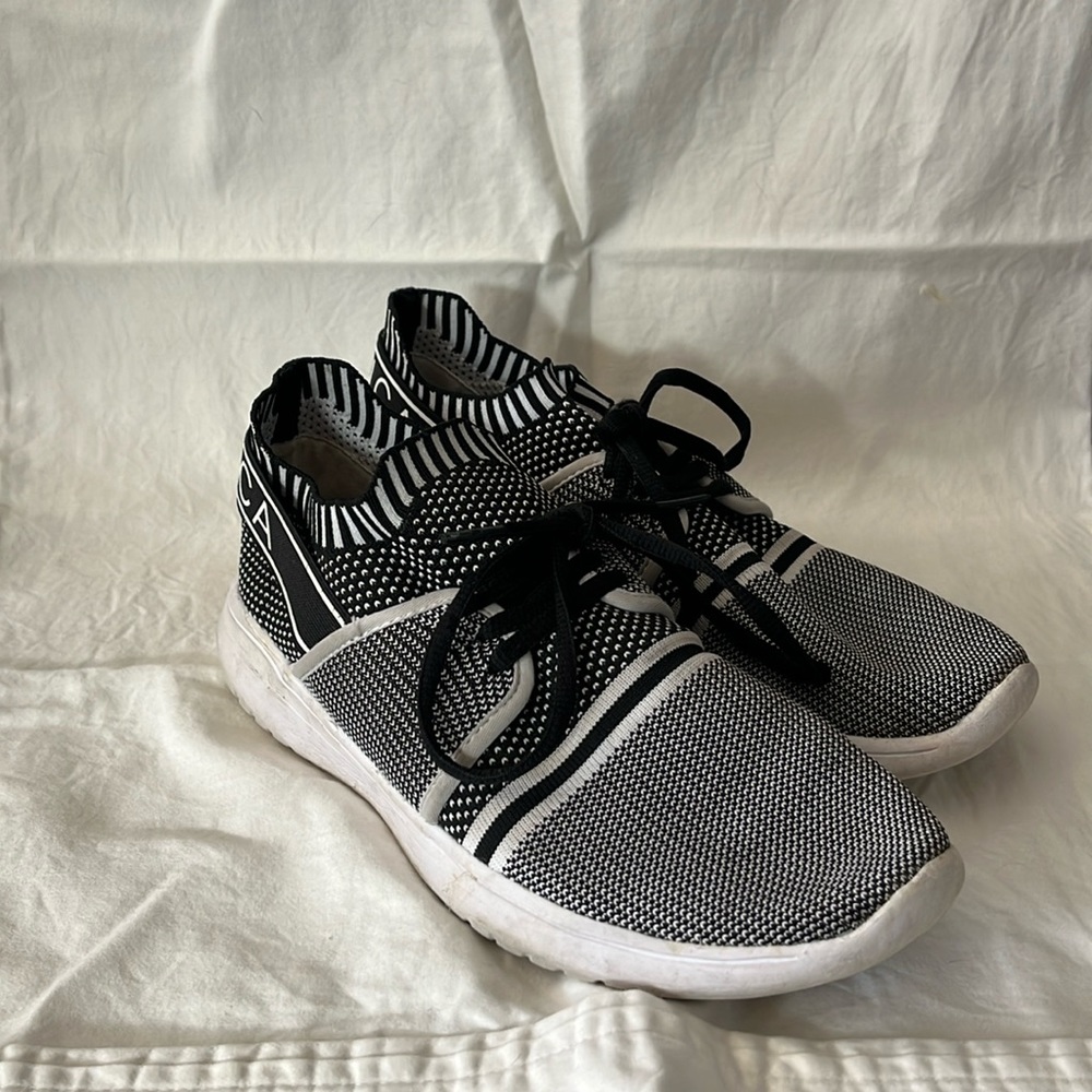 Náutica kapknit slide on sneakers